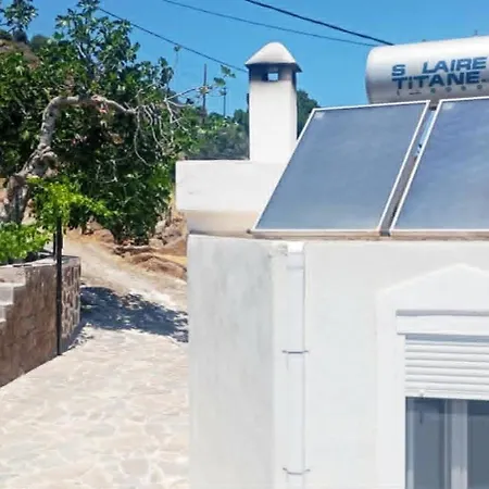 بيت ضيافة Volcanic Stone Sea View & Yard *