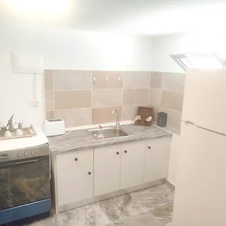 بيت ضيافة Volcanic Stone Sea View & Yard *